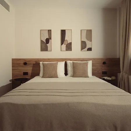 Retire Rooftop Apartmán